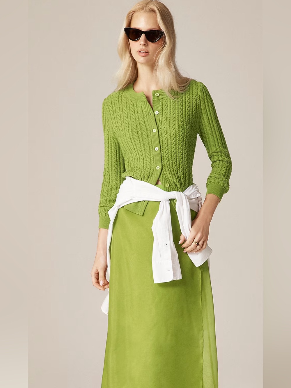 J-Crew Cable-knit crewneck cardigan in merino wool color August Peridot Size XS - Picture 2 of 8